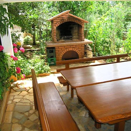 Appartamento Apartman Juric Krk Town Esterno foto